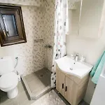 Mermaid Beachfront Apartment Koropi