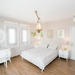 Mermaid Beachfront *