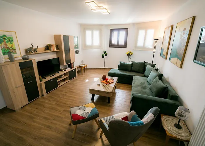 Mermaid Beachfront 아파트