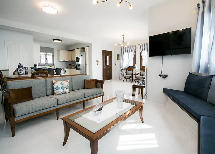 Mermaid Beachfront 아파트 코로피