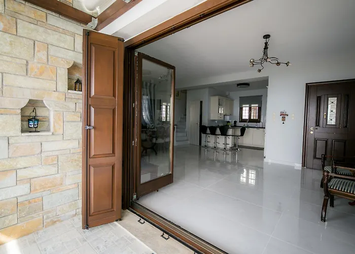 Mermaid Beachfront 코로피