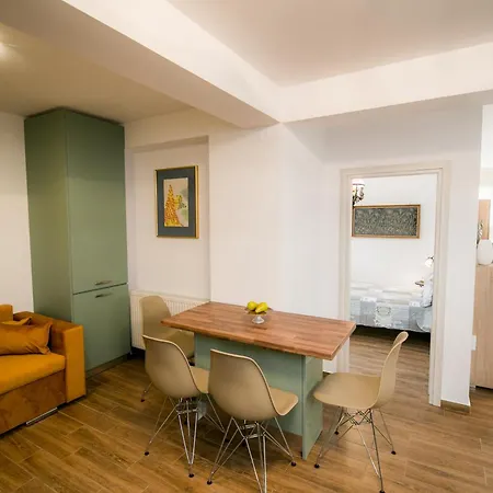 Mermaid Beachfront Apartman *