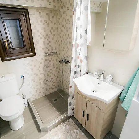 Mermaid Beachfront Apartman Koropí