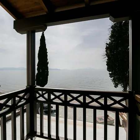 Apartman Mermaid Beachfront Koropí