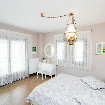 Apartman Mermaid Beachfront *