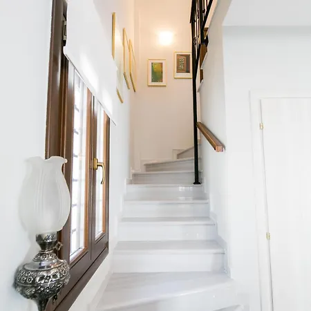 Mermaid Beachfront Apartman *