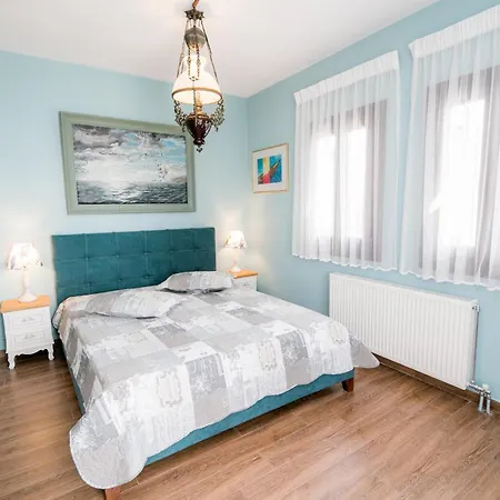 Mermaid Beachfront *